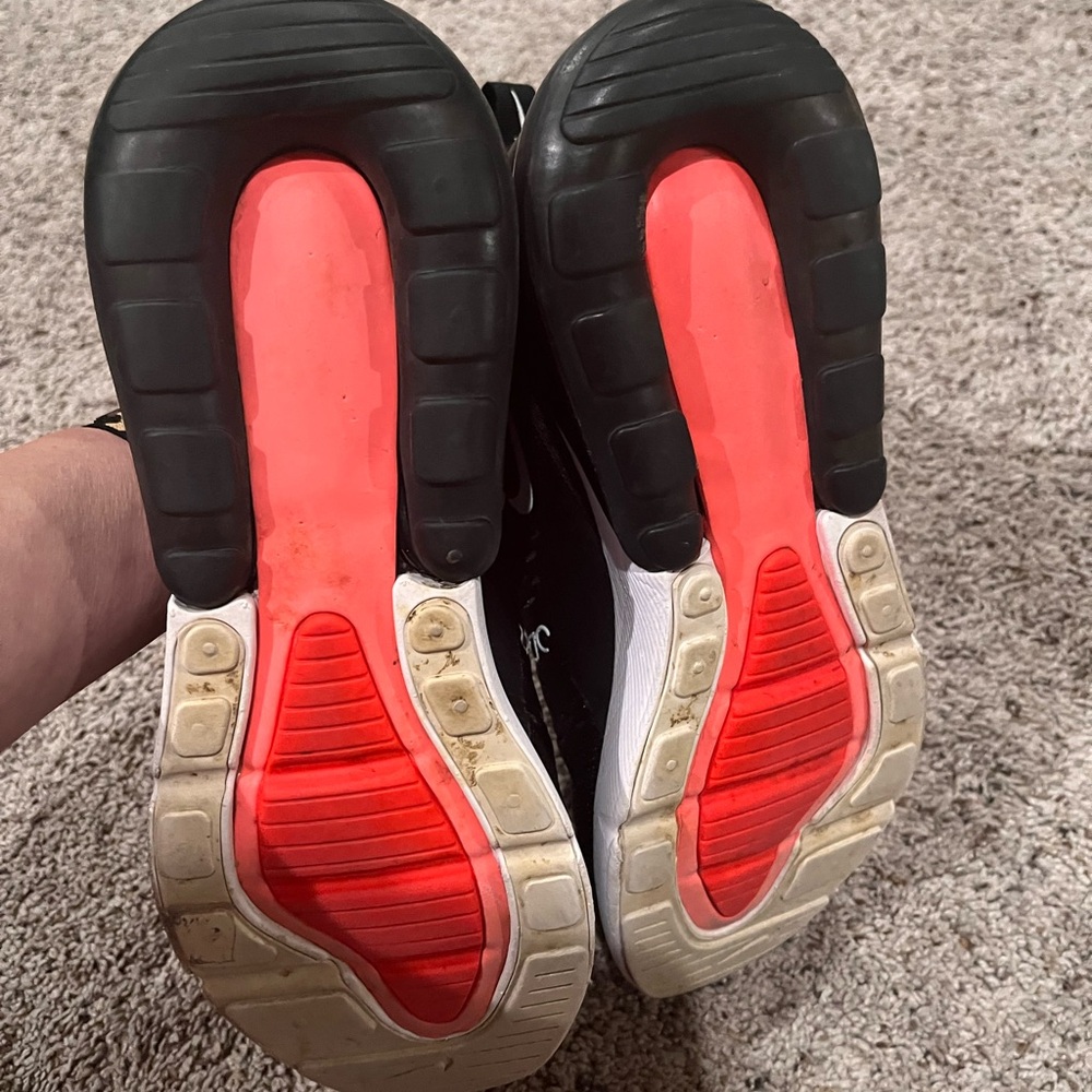 Men’s Nike Air Max 270 sz 6 black - Picture 5 of 8